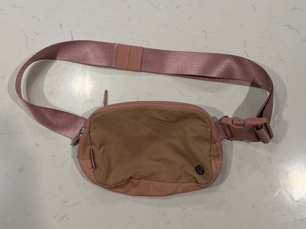 Lululemon Everywhere Belt Bag 1L Pink Clay Pink Pastel
